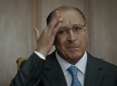 No Facebook, surge petição para depor Alckmin