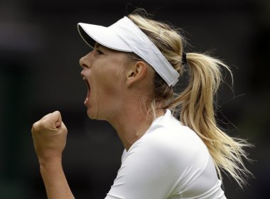 Sharapova vence francesa na estreia em Wimbledon