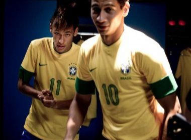 Nike paga R$ 4 milhões por comercial com estrelas do futebol brasileiro, como Neymar