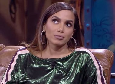 Anitta teme ameaças por criticar Bolsonaro: 'Fui ao Brasil e não avisei'