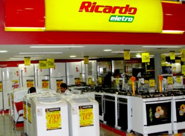 Ricardo Eletro é condenada por não entregar produtos no prazo