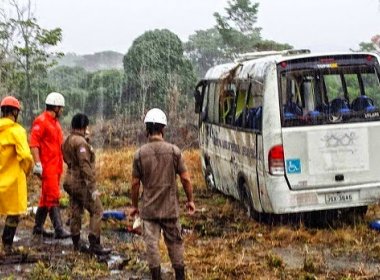 Ipiaú: Sobe para três número de mortos em acidente com micro-ônibus