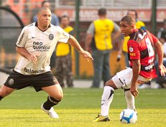 Melhores momentos: Corinthians 2 x 1 Vit�ria