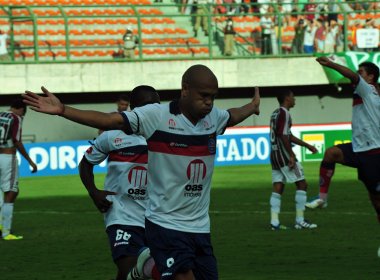 Bahia vence Fluminense no Pituaçu e sai do Z4