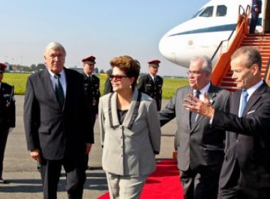 Dilma desembarca na Bélgica e começa roteiro europeu