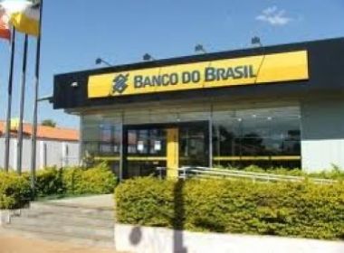 Wanderley: Banco do Brasil é assaltado; caixas eletrônicos explodidos e 5 pessoas levadas reféns