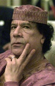 Viciado em Viagra, Kadafi era violento na cama e comprou máquina para aumentar pênis