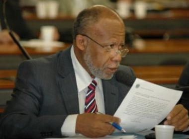 Luiz Alberto pede à ANP que proíba atuação da Chevron