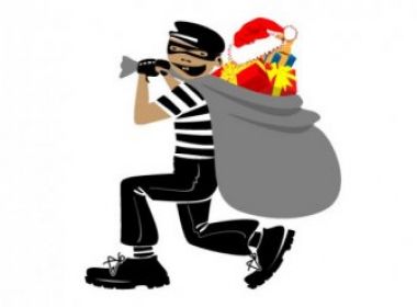 Assaltante peladão invade casa na noite de Natal e rouba panetone