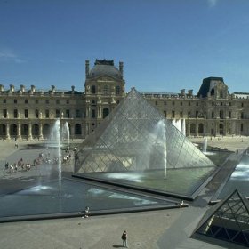 Brasil é o segundo país com maior número de visitantes no museu do Louvre