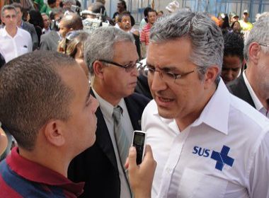 Garantia de repasse vai guiar decis�o de Padilha sobre gest�o do conv�nio com as Osid