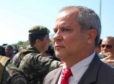 Apenas dois PMs com mandado de pris�o em aberto permanecem na AL-BA, diz Capit�o Tadeu