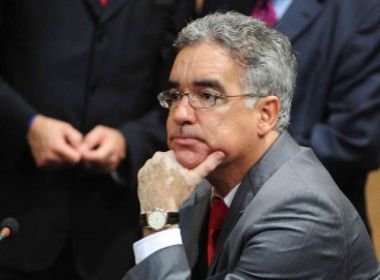 Zé Neto rebate Elmar e nega ter lido Ficha Limpa baiana