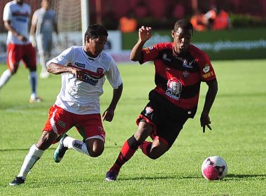 Vitória vence Serrano e se reabilita no Baianão
