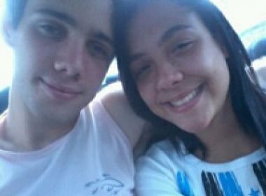 Adolescente desaparecida liga para pai e diz que está bem 