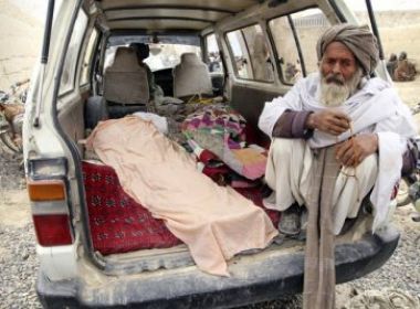 Obama liga para presidente afegão e diz estar 'entristecido' por massacre