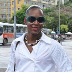 Travesti toma posse na Secretaria de Justiça da Bahia nesta quinta