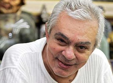 Missa de sétimo dia de Chico Anysio acontece no Rio com presença de amigos e familiares