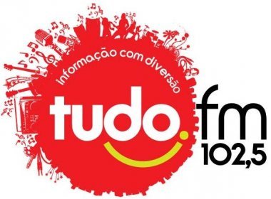 Vit�ria entra em campo com a Tudo FM
