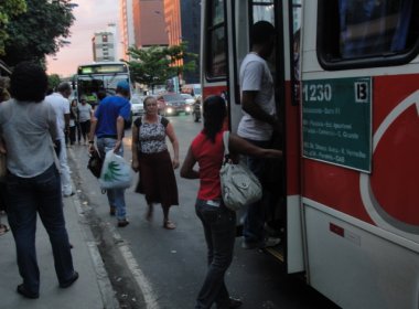 População considera 'absurdo' aumento na tarifa de ônibus em Salvador