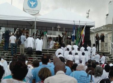 Missa de Corpus Christi tem presença de políticos