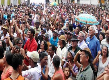 Monte Santo: População interrompe discurso de Rui Costa após afirmação sobre doação de cestas básicas