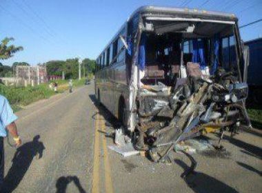 Uruçuca: 25 pessoas ficam feridas em acidente de ônibus