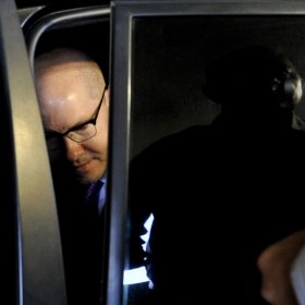 Parlamentares votam projeto que pede a cassação de Demóstenes