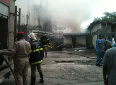 Incêndio atinge anexo do Hospital das Clínicas