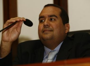 Determinação para professores desocuparem Assembleia é ‘infundada’, diz Régis