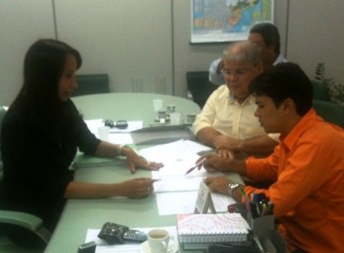 Lúcio consegue recursos para compra de alimentos em cidades vítimas da seca 