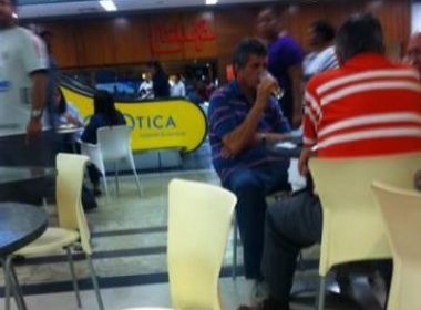 Itapetinga: Justiça nega retirada do ar de reportagem com prefeito bebendo em shopping de Salvador
