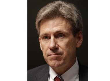 Embaixador americano morre em ataque a consulado na Líbia