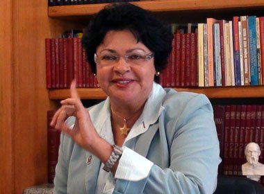 Luiza Maia nega existência de mandado de prisão contra si e chama opositor de 'descontrolado'