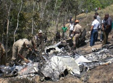Helicóptero que explodiu em Itamaraju pertencia a deputado Ronaldo Carletto