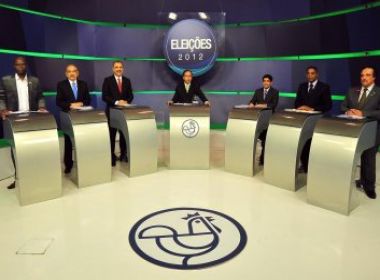 Debate na Aratu: Candidatos se questionam no primeiro bloco