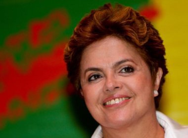 Dilma diz a jornal britânico que Brasil foi último 'almoço grátis' de bancos no mundo