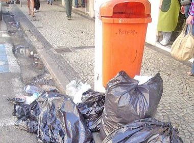 Juazeiro: Funcionários de terceirizada paralisam coleta de lixo