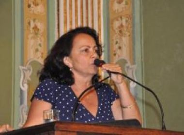 Aladilce questiona abertura de licitação de R$ 80 mi para contratar instituição financeira