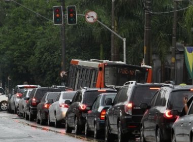Apagão: Semáforos desligados dificultam trânsito nas principais vias de Salvador
