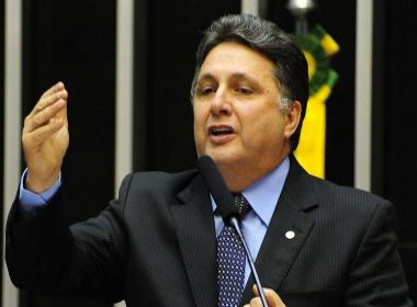 Garotinho diz que Rosemary entrou com 25 milhões de euros em Portugal