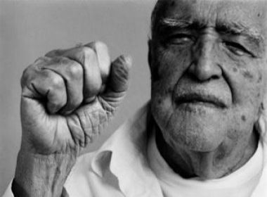 Oscar Niemeyer morre aos 104 anos no Rio de Janeiro