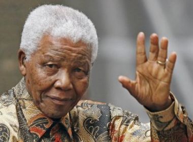 Internado há dois dias, Mandela fará exames médicos