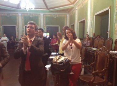 Câmara rejeita contas de 2009 e João Henrique está inelegível por oito anos
