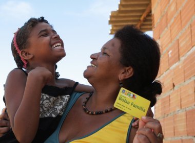 Bahia: um terço da população depende do Bolsa Família