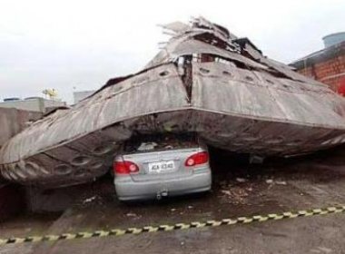 ‘Disco voador’ cai sobre carro em Feira de Santana