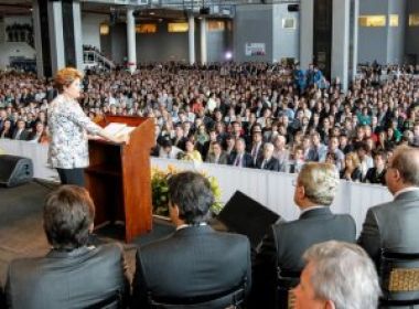 Governo anuncia R$ 66,8 bilhões para os municípios; Dilma cobra projetos