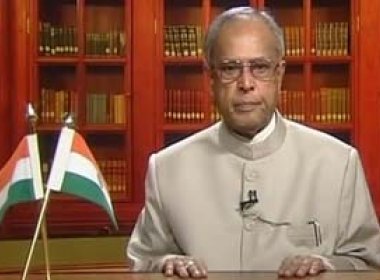 Presidente da Índia aprova punições mais duras e estupradores podem pegar até pena de morte