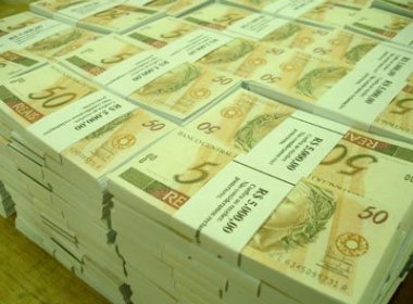 Partidos investiram  R$ 60,9 mi em campanhas de aliados; PT e PSDB fizeram maiores repasses