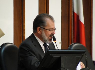 Nilo promete apresentar projeto para reduzir férias de deputados